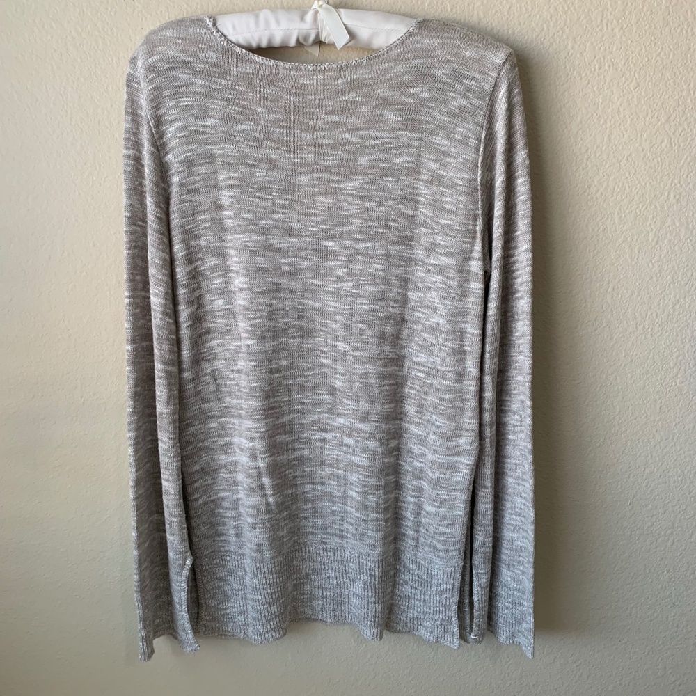 Gray Merle V-Neck Sweater Top with CrissCross Accent and Split Sleeve at Wrist S - Picture 7 of 11